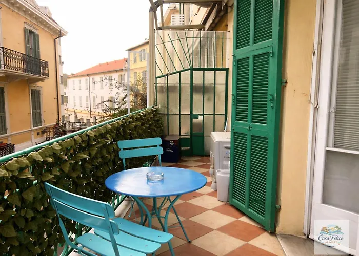 Apartamento Casa Felice Al Mare - Spacious Three-room San Remo